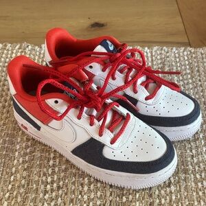 NIKE Air Force 1 Red and White